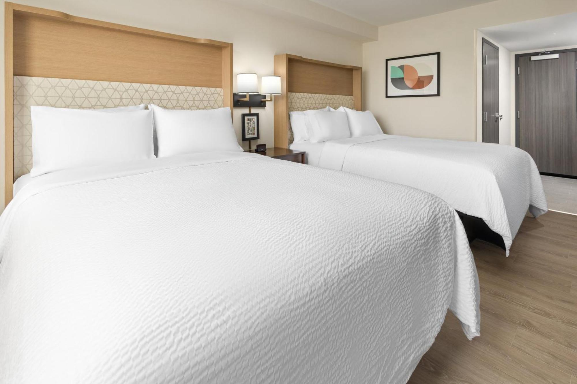 Holiday Inn & Suites Richmond West End, An Ihg Hotel Exterior foto